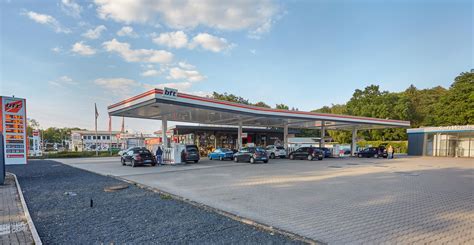 tankstelle oberkleen